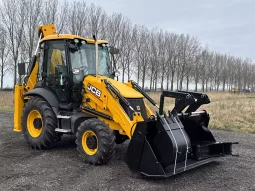 JCB 3CX Sitemaster 4×4 Pelleteuse